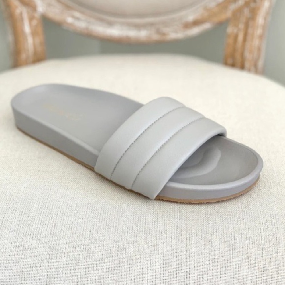 New in Box Ccocci Dottie Sandals in Grey